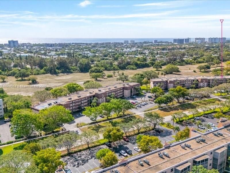 For Rent: $2,500 (2 beds, 2 baths, 1300 Square Feet)