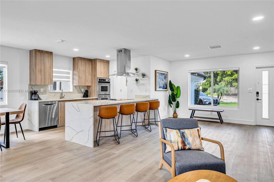 En Venta: $760,000 (3 camas, 2 baños, 1560 Pies cuadrados)