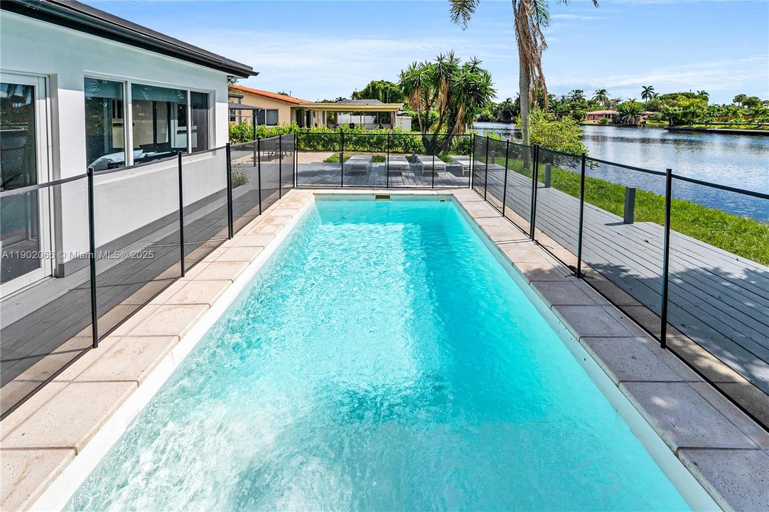 En Venta: $760,000 (3 camas, 2 baños, 1560 Pies cuadrados)