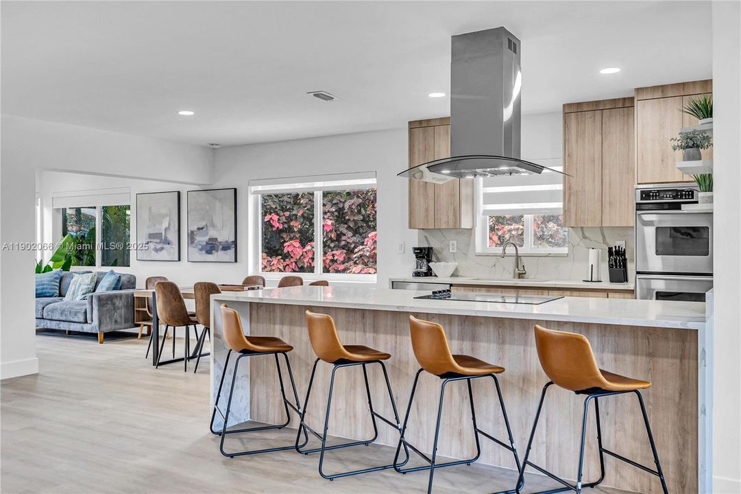 En Venta: $760,000 (3 camas, 2 baños, 1560 Pies cuadrados)