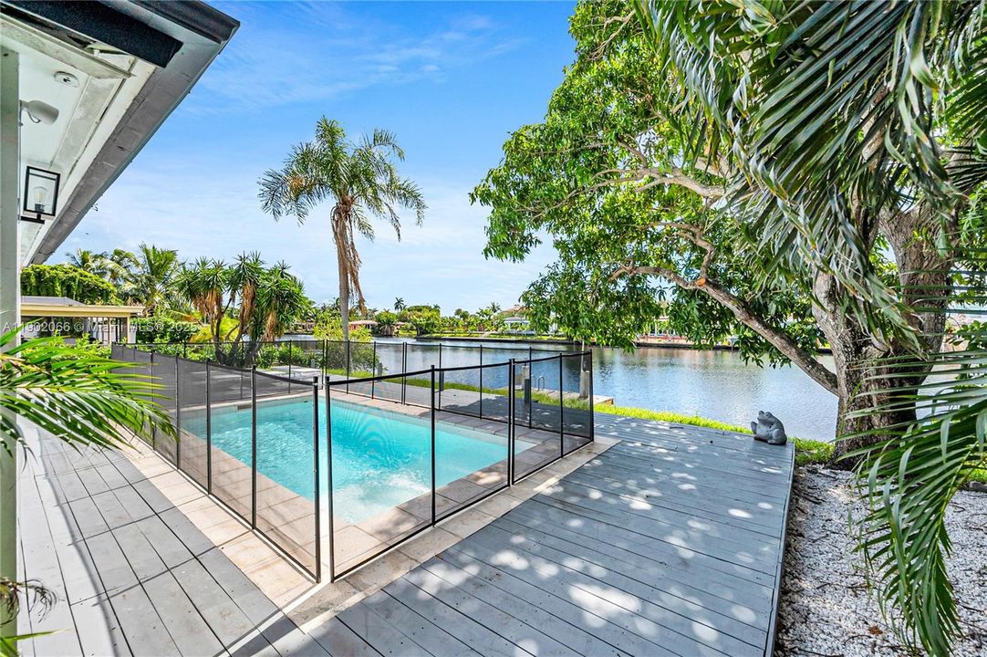 En Venta: $760,000 (3 camas, 2 baños, 1560 Pies cuadrados)