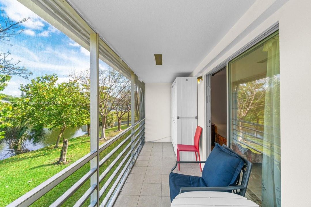 待售: $89,900 (1 贝兹, 1 浴室, 700 平方英尺)