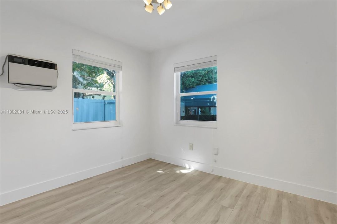 Recientemente alquilado: $3,150 (2 camas, 1 baños, 764 Pies cuadrados)