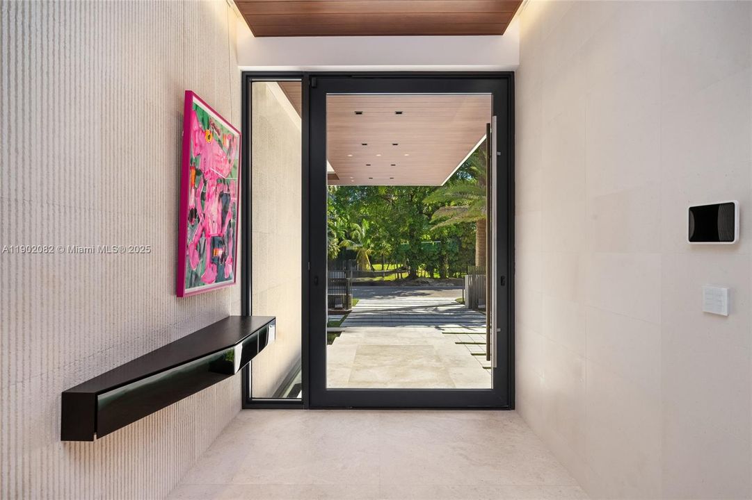 For Sale: $17,999,000 (6 beds, 7 baths, 5662 Square Feet)