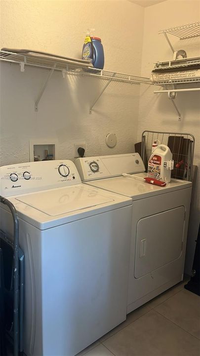 Recently Rented: $2,950 (3 beds, 2 baths, 1616 Square Feet)