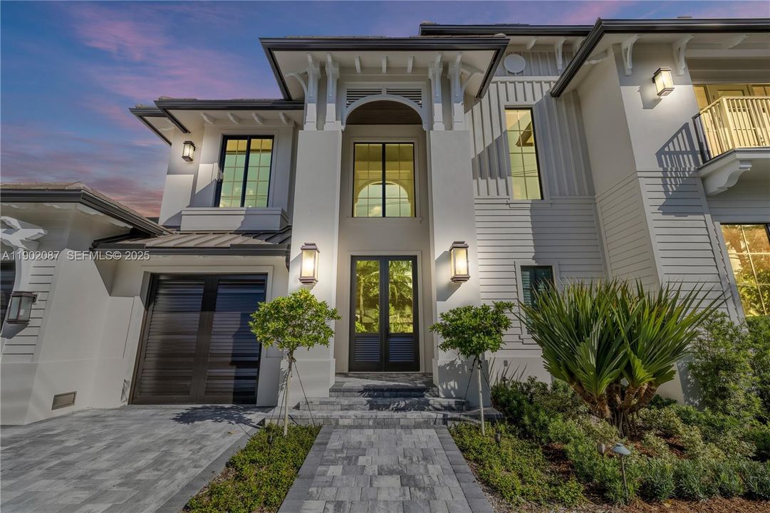 待售: $10,995,000 (7 贝兹, 5 浴室, 6000 平方英尺)