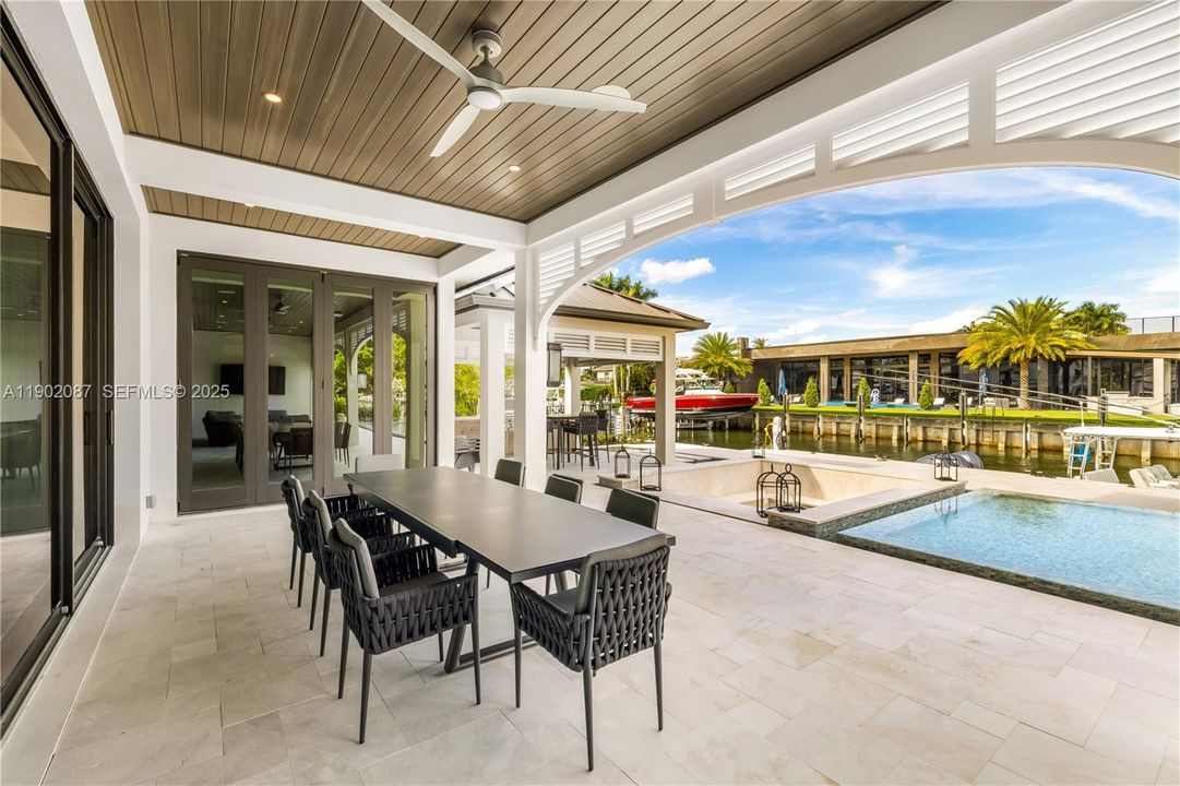 待售: $10,995,000 (7 贝兹, 5 浴室, 6000 平方英尺)