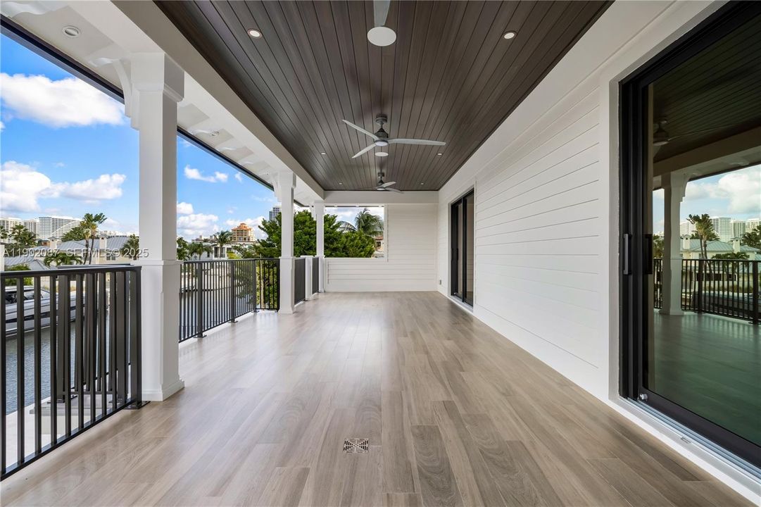 待售: $10,995,000 (7 贝兹, 5 浴室, 6000 平方英尺)