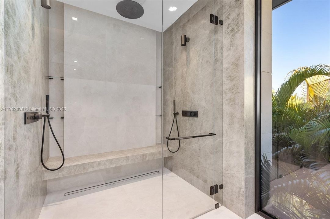 待售: $23,495,000 (7 贝兹, 7 浴室, 7923 平方英尺)