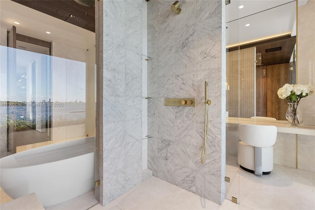 待售: $23,495,000 (7 贝兹, 7 浴室, 7923 平方英尺)