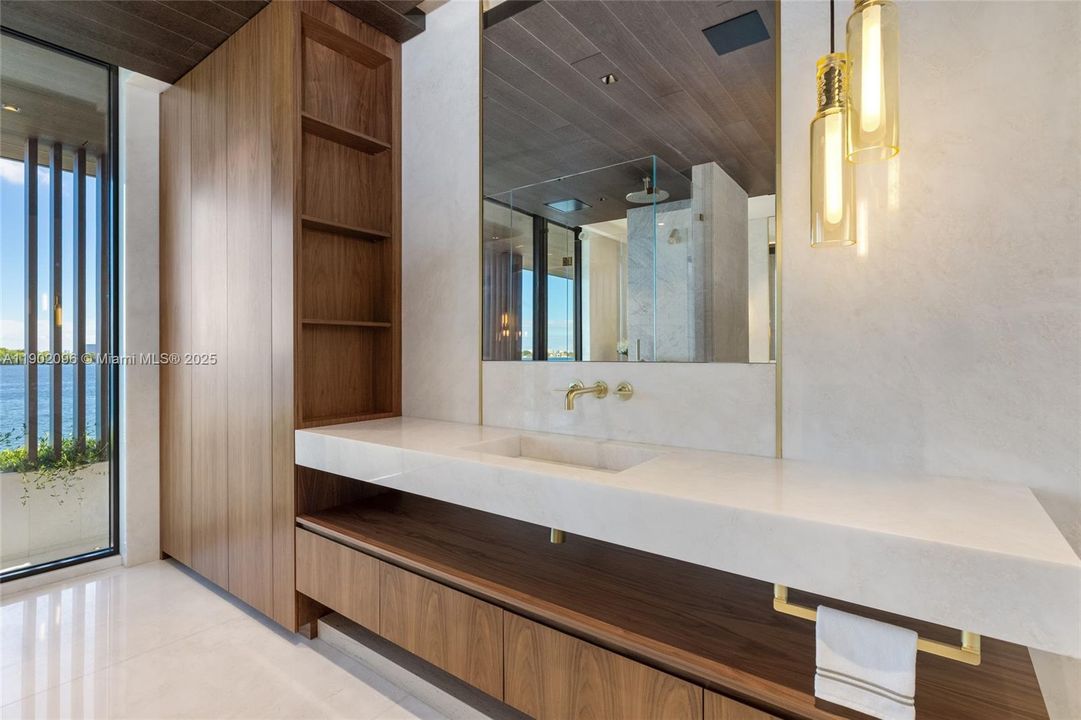 待售: $23,495,000 (7 贝兹, 7 浴室, 7923 平方英尺)