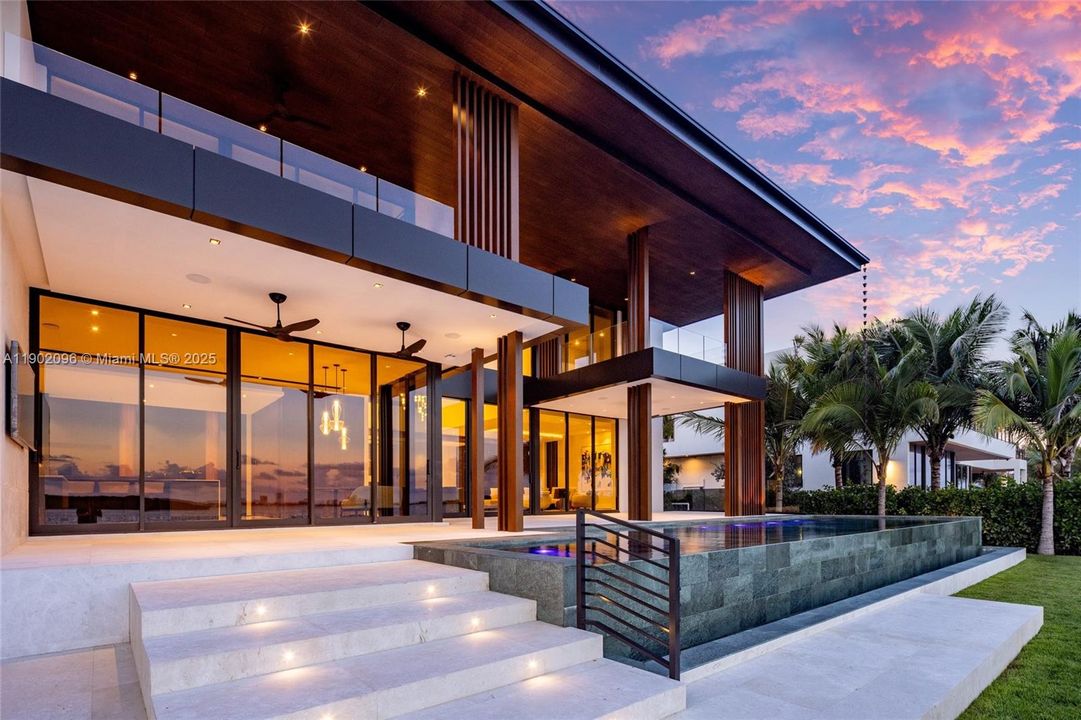 待售: $23,495,000 (7 贝兹, 7 浴室, 7923 平方英尺)