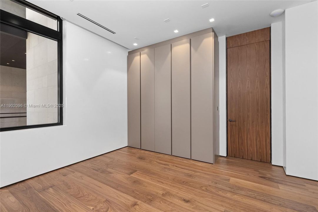 待售: $23,495,000 (7 贝兹, 7 浴室, 7923 平方英尺)