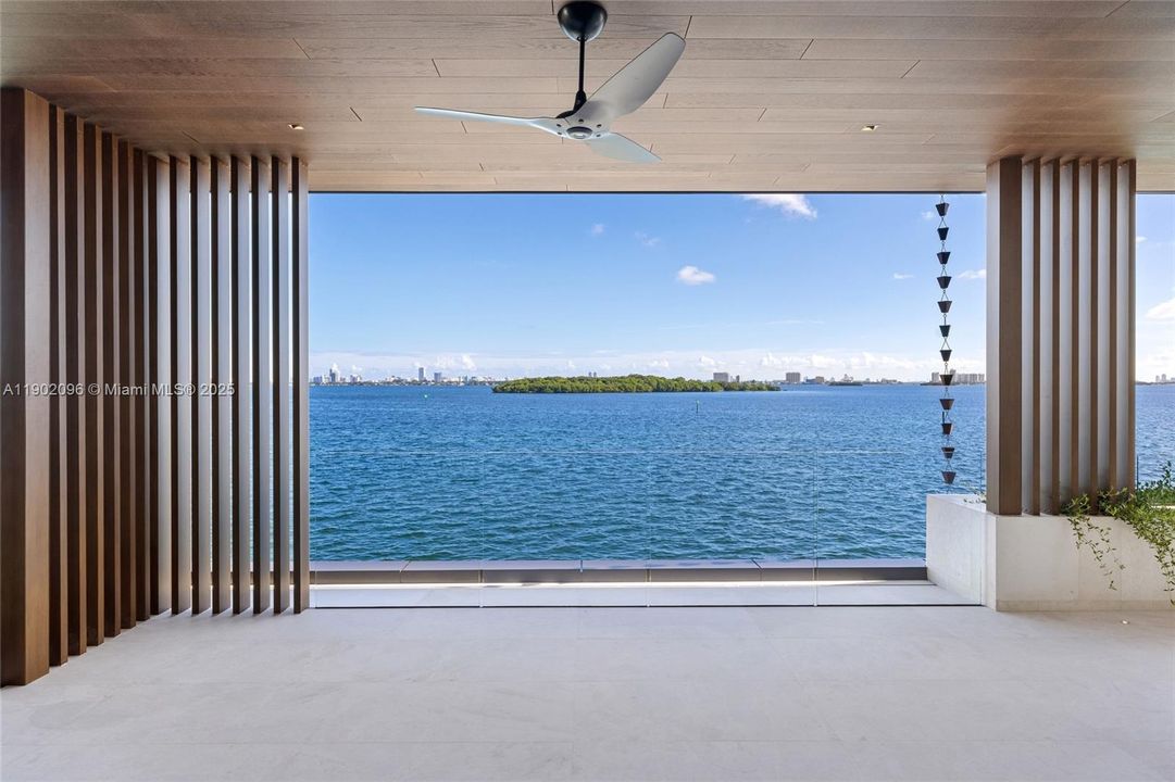 待售: $23,495,000 (7 贝兹, 7 浴室, 7923 平方英尺)