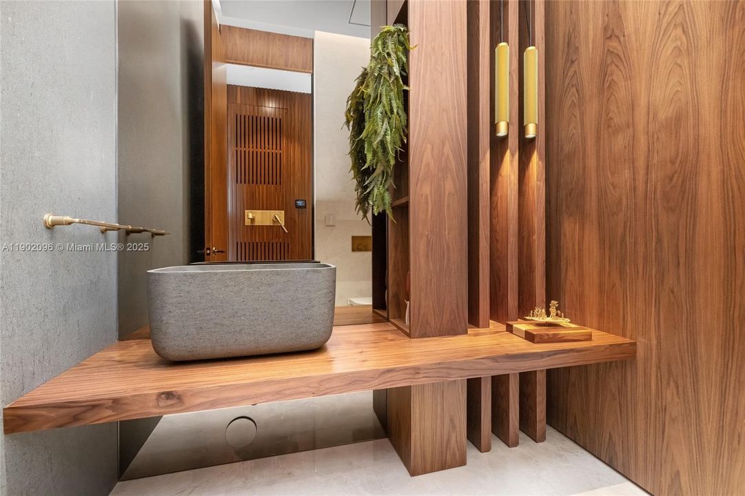 待售: $23,495,000 (7 贝兹, 7 浴室, 7923 平方英尺)