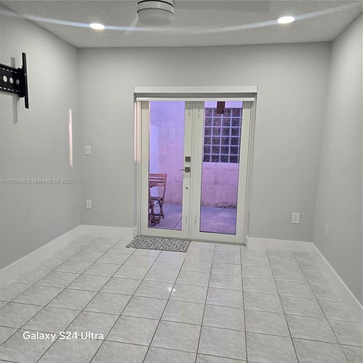 Recently Rented: $1,500 (1 beds, 1 baths, 1394 Square Feet)