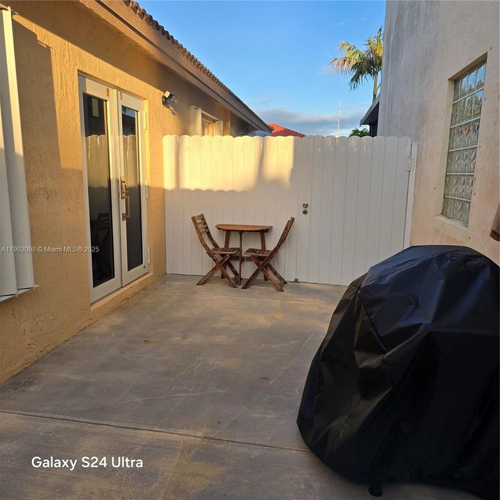 Recently Rented: $1,500 (1 beds, 1 baths, 1394 Square Feet)