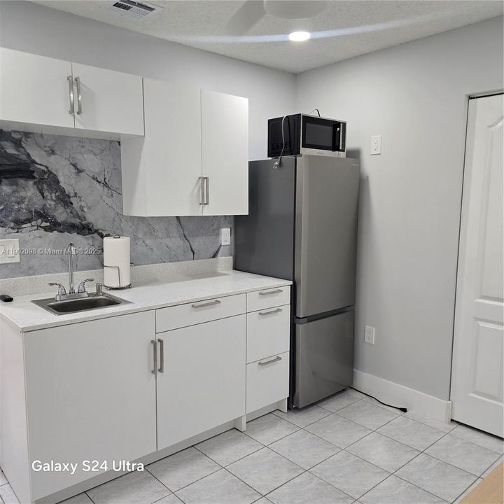 Recently Rented: $1,500 (1 beds, 1 baths, 1394 Square Feet)