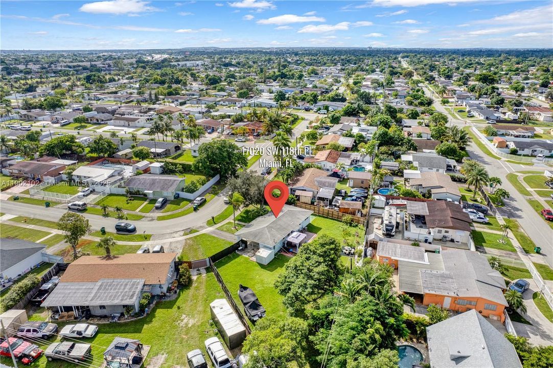 Recently Sold: $629,900 (3 beds, 2 baths, 1199 Square Feet)