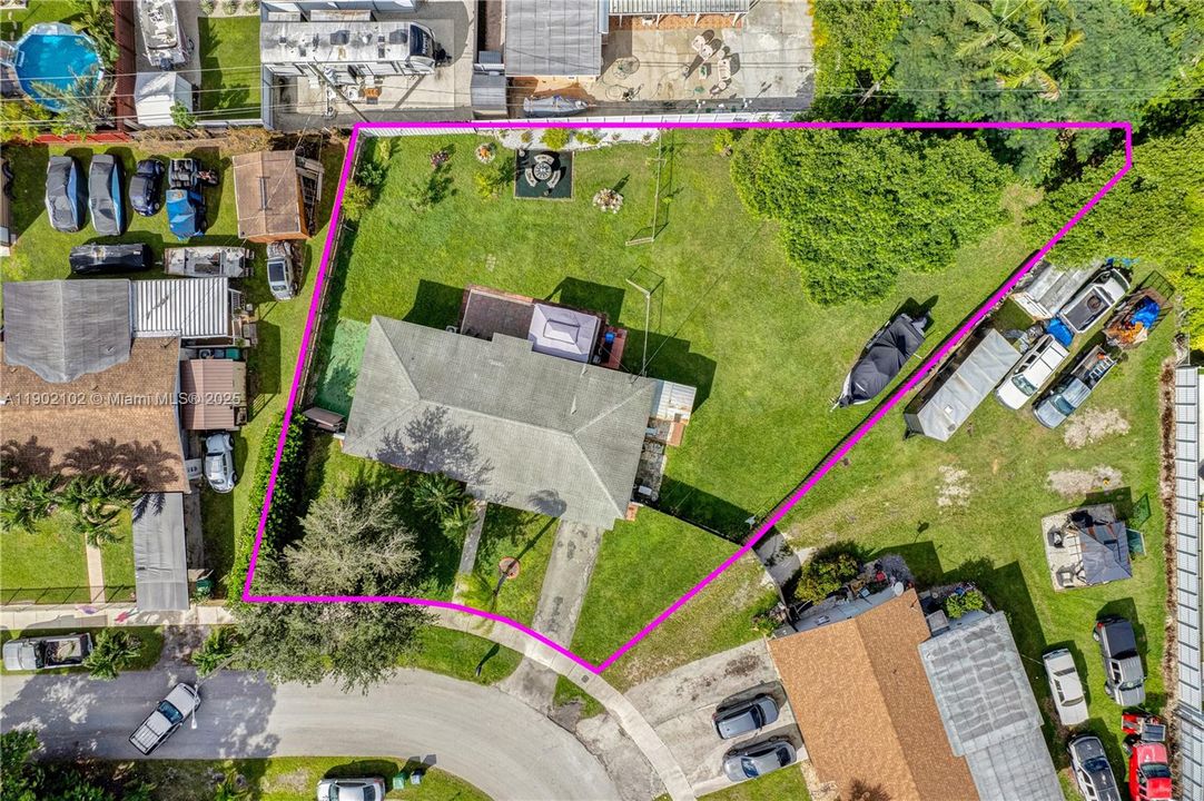 Recently Sold: $629,900 (3 beds, 2 baths, 1199 Square Feet)