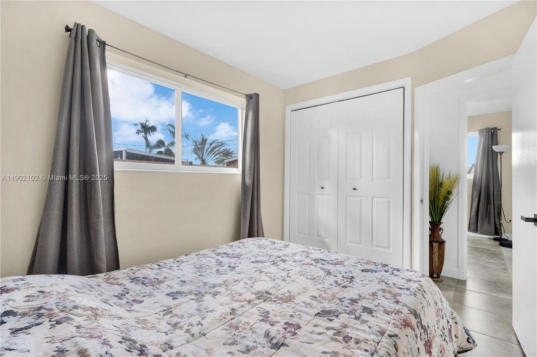 Recently Sold: $629,900 (3 beds, 2 baths, 1199 Square Feet)