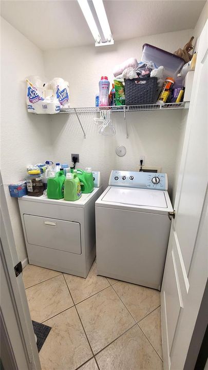 Recently Sold: $369,000 (3 beds, 2 baths, 1580 Square Feet)