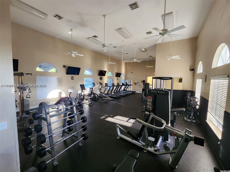 Recently Sold: $369,000 (3 beds, 2 baths, 1580 Square Feet)