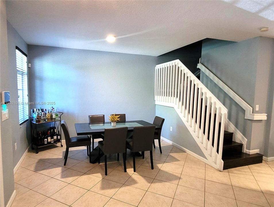 Recently Sold: $369,000 (3 beds, 2 baths, 1580 Square Feet)