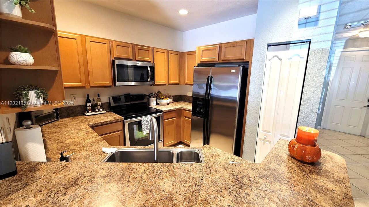 Recently Sold: $369,000 (3 beds, 2 baths, 1580 Square Feet)