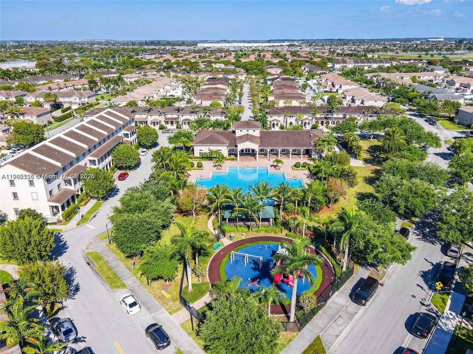 Recently Sold: $369,000 (3 beds, 2 baths, 1580 Square Feet)