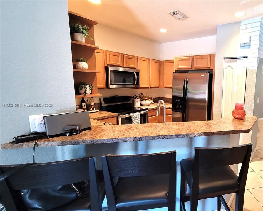 Recently Sold: $369,000 (3 beds, 2 baths, 1580 Square Feet)