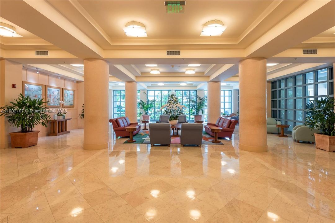 For Sale: $1,250,000 (1 beds, 2 baths, 940 Square Feet)