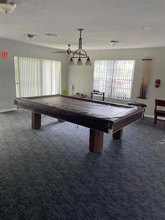 For Rent: $1,550 (1 beds, 1 baths, 760 Square Feet)