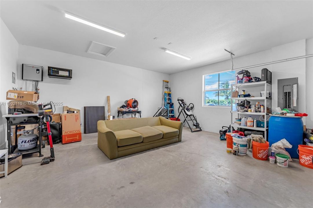 待售: $1,200,000 (4 贝兹, 3 浴室, 2654 平方英尺)