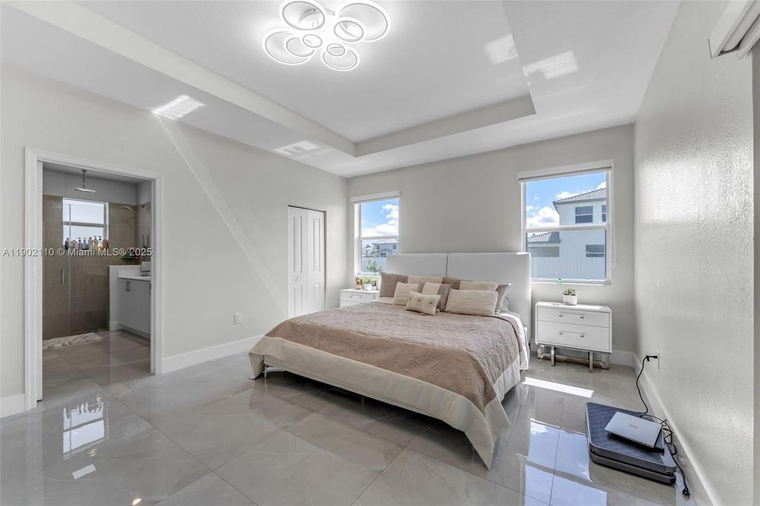 待售: $1,200,000 (4 贝兹, 3 浴室, 2654 平方英尺)