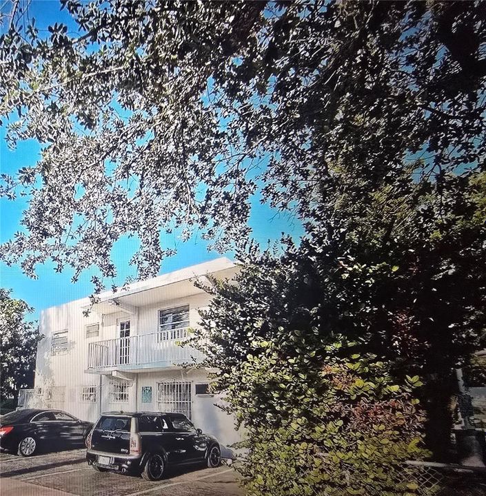 For Rent: $2,500 (1 beds, 1 baths, 474 Square Feet)