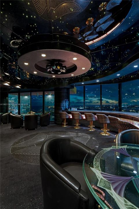 En Venta: $11,250,000 (3 camas, 4 baños, 5450 Pies cuadrados)