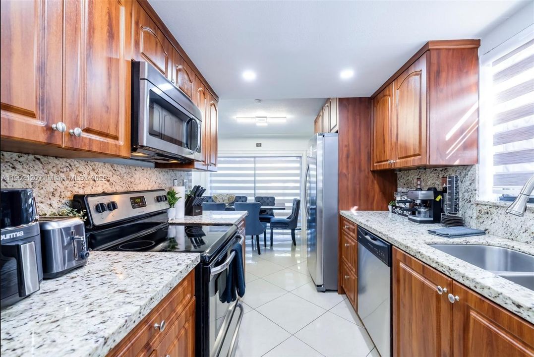 For Sale: $1,100,000 (7 beds, 3 baths, 1665 Square Feet)