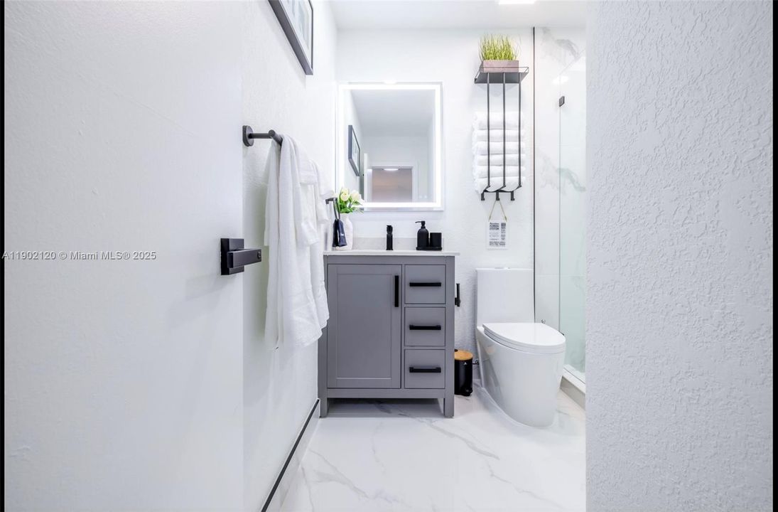 For Sale: $1,100,000 (7 beds, 3 baths, 1665 Square Feet)