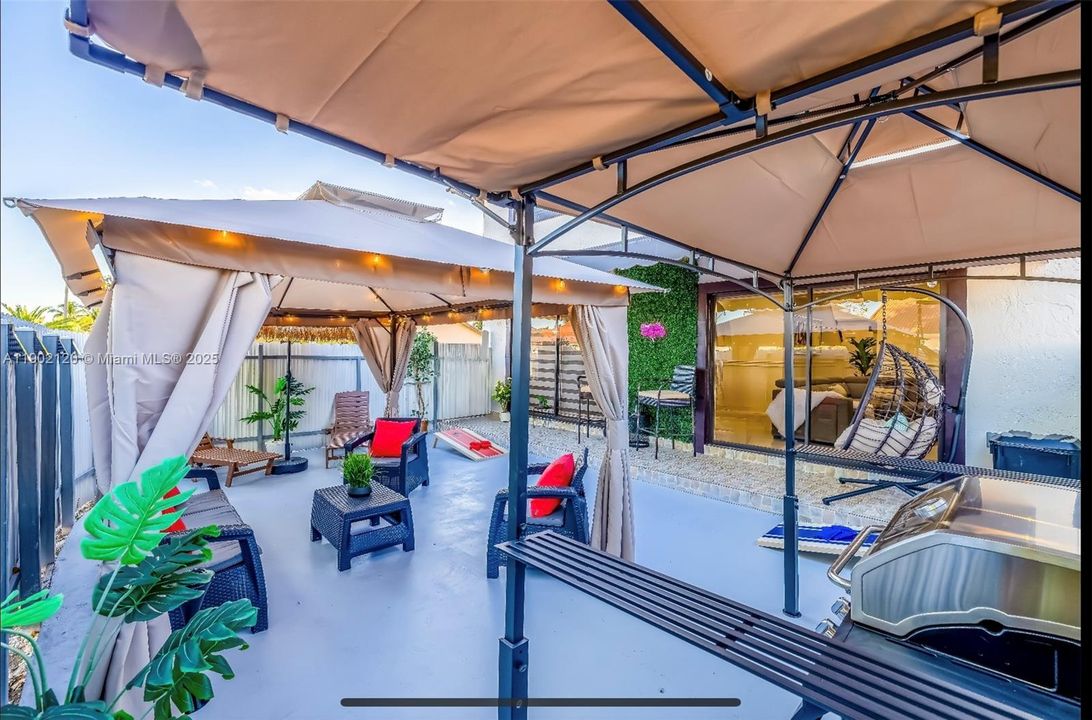 For Sale: $1,100,000 (7 beds, 3 baths, 1665 Square Feet)