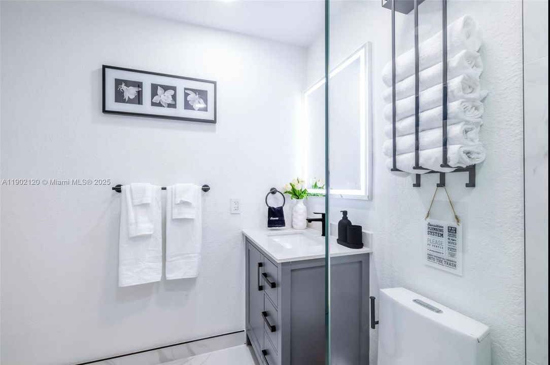 For Sale: $1,100,000 (7 beds, 3 baths, 1665 Square Feet)