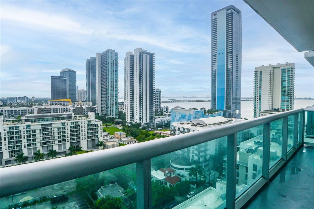 Recently Rented: $2,650 (1 beds, 1 baths, 722 Square Feet)