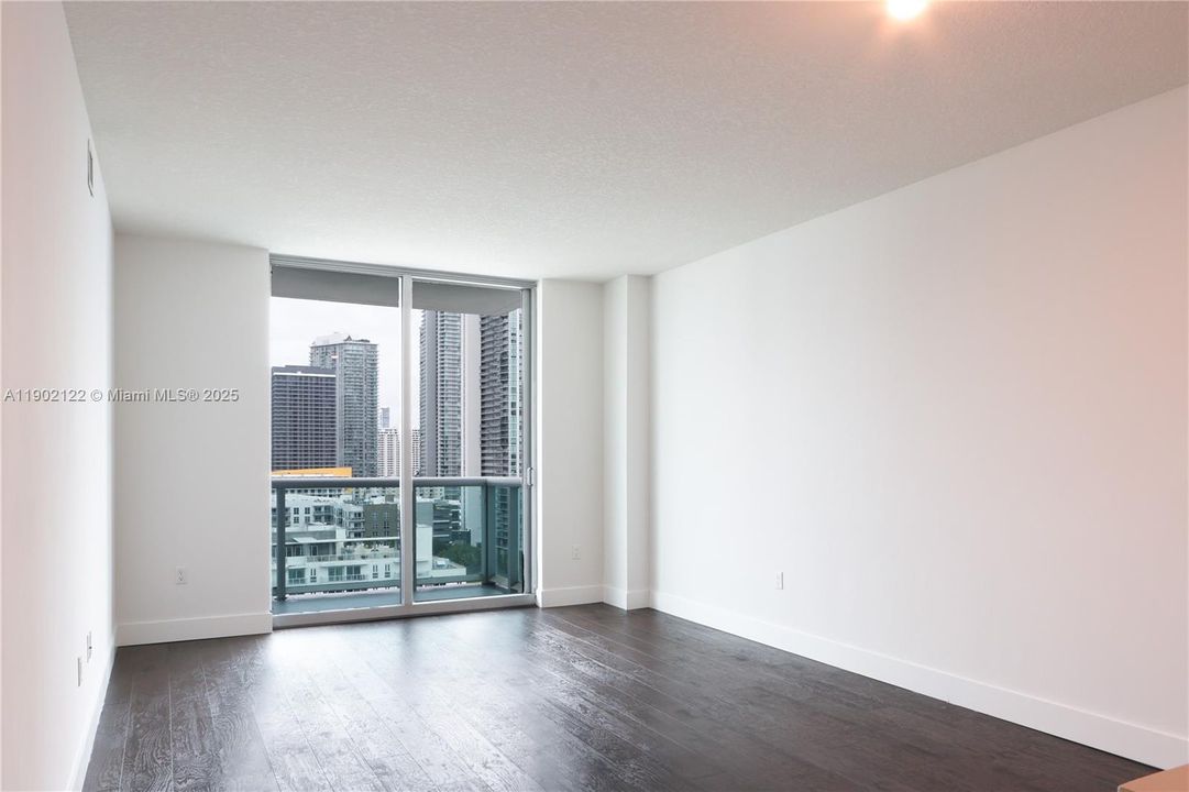 Recently Rented: $2,650 (1 beds, 1 baths, 722 Square Feet)