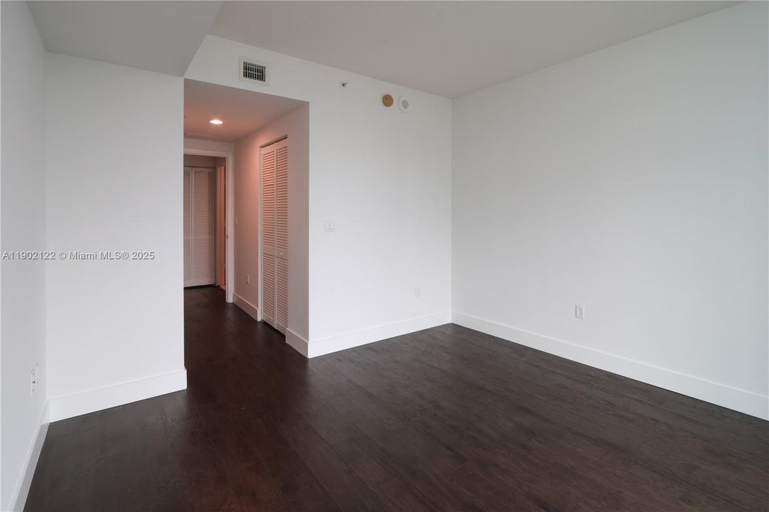Recently Rented: $2,650 (1 beds, 1 baths, 722 Square Feet)