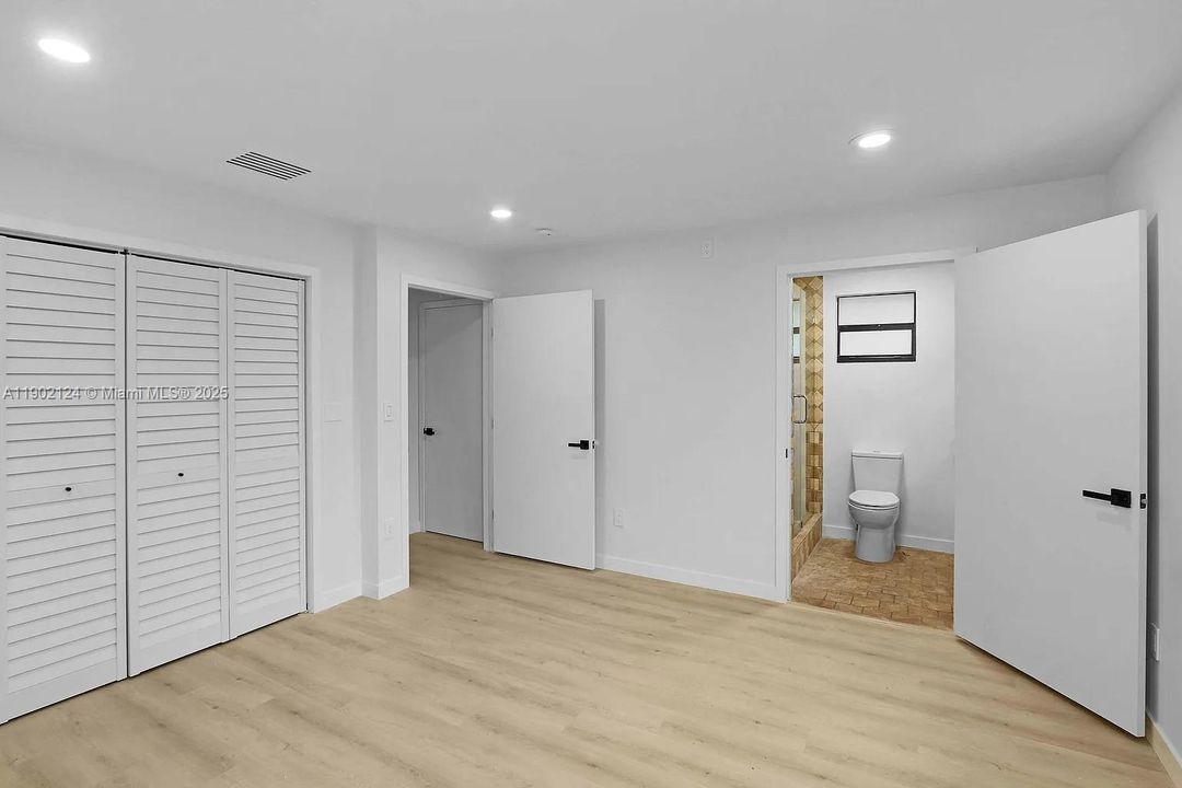 最近租的: $4,750 (4 贝兹, 2 浴室, 1685 平方英尺)