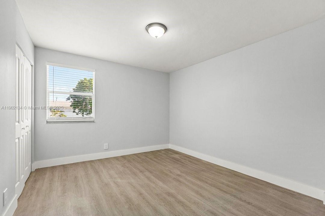 For Rent: $2,250 (3 beds, 2 baths, 1200 Square Feet)