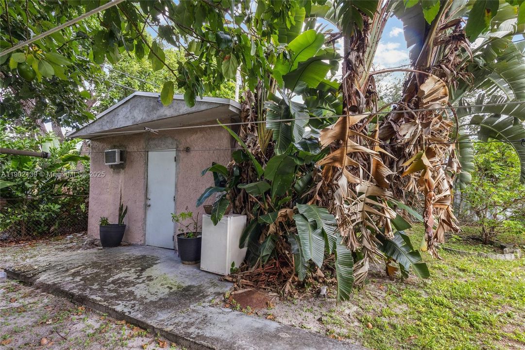 En Venta: $460,000 (2 camas, 1 baños, 918 Pies cuadrados)