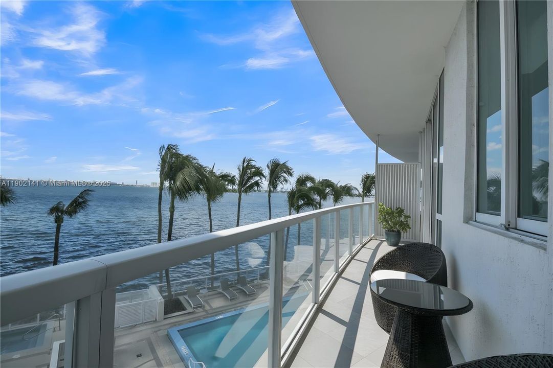 For Sale: $938,000 (3 beds, 3 baths, 1680 Square Feet)