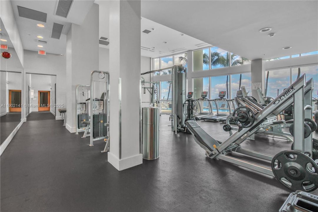 For Sale: $938,000 (3 beds, 3 baths, 1680 Square Feet)