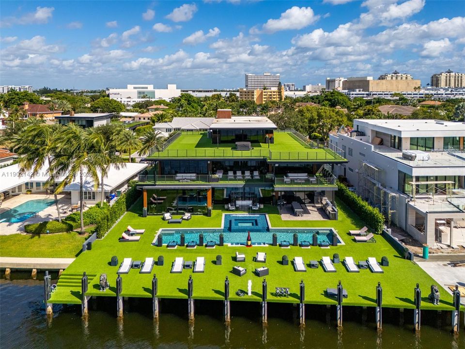 For Sale: $39,995,000 (6 beds, 7 baths, 10809 Square Feet)